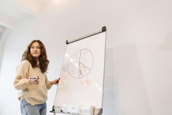 Femme de ménage à lyon : services sur mesure pour vous